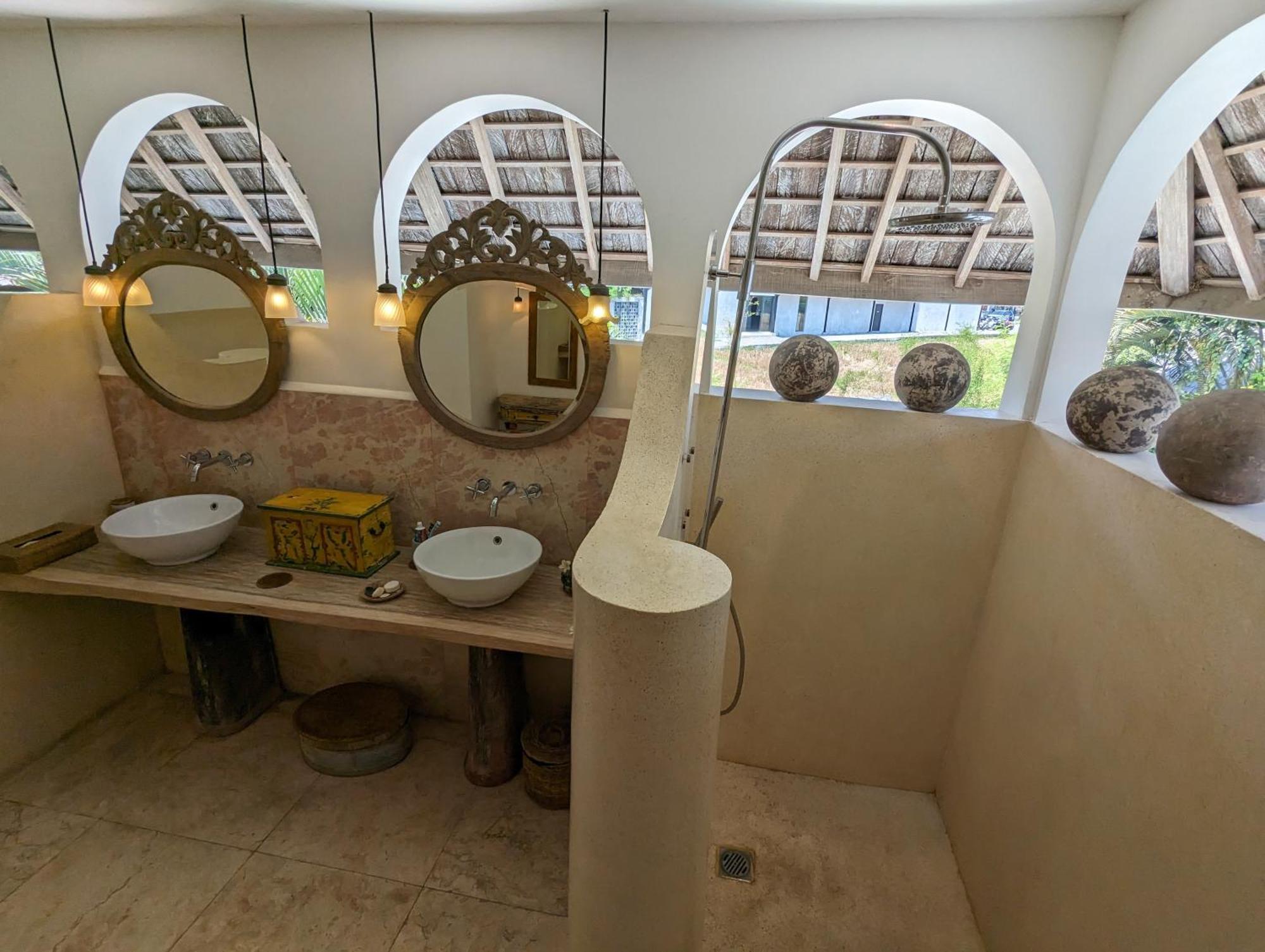 Unique 3Br Villa With Pool 5 Minute Walk To The Pererenan Beach チャングー エクステリア 写真